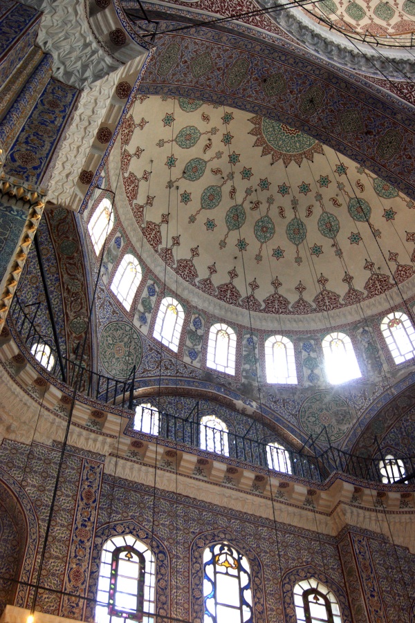 The ring of clerestory windows round the central dome of the New Mosque